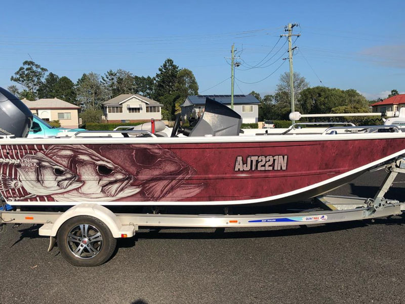 marine sign writer 0005 brunswick heads boat sign writer
