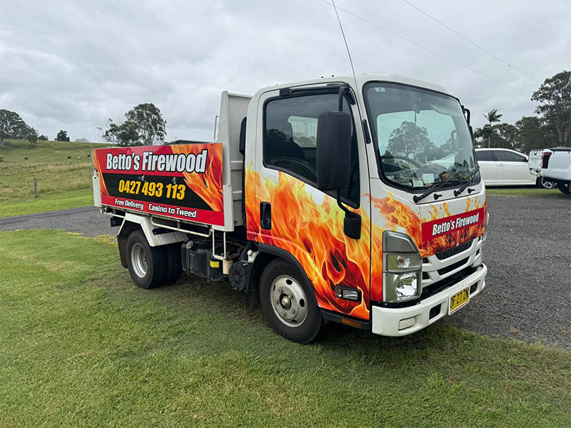 truck sign writer 0002 truck signage northern rivers
